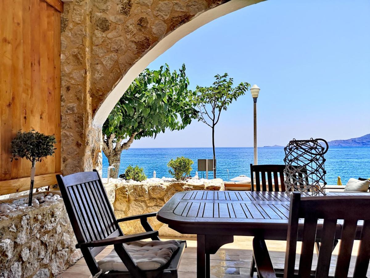 Villa Relax Seaside House CCharaki Exterior foto