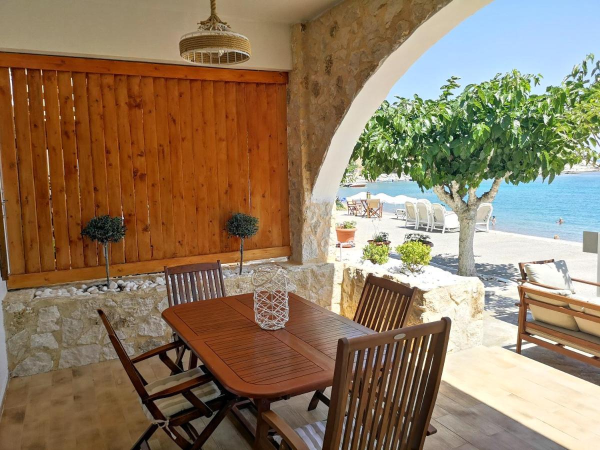Villa Relax Seaside House CCharaki Exterior foto