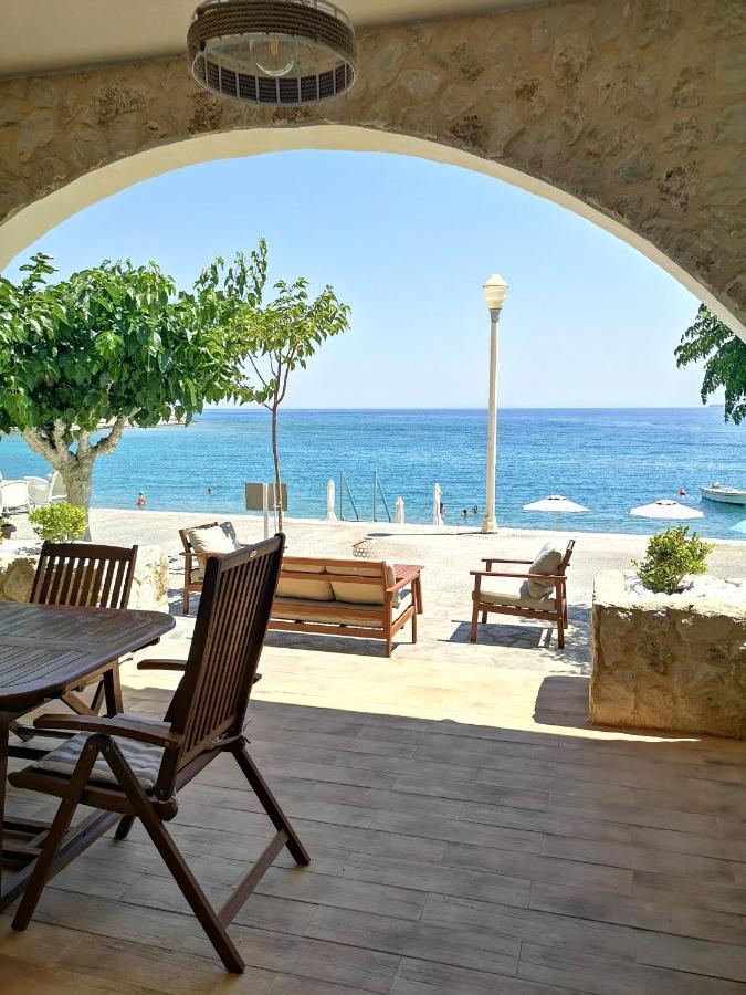 Villa Relax Seaside House CCharaki Exterior foto
