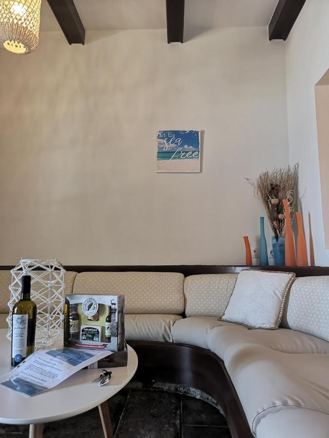 Villa Relax Seaside House CCharaki Exterior foto