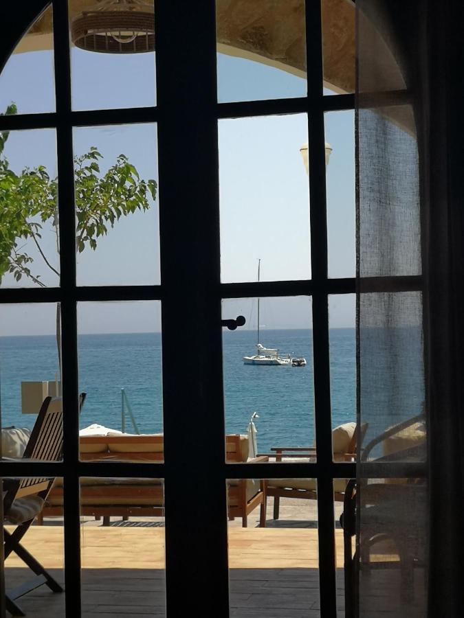 Villa Relax Seaside House CCharaki Exterior foto